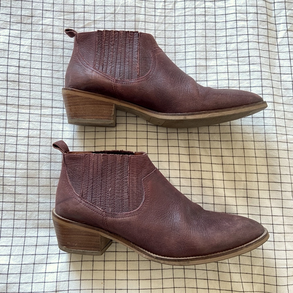 Zilian Leather Booties